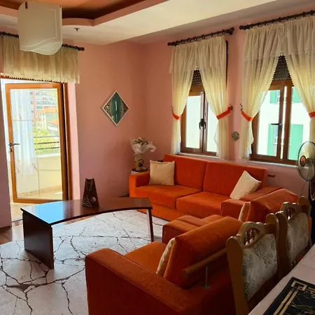 Cozy Near The 아파트 포그라데츠